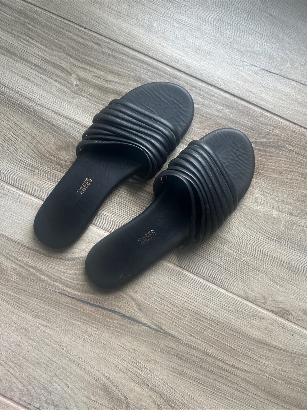 TKEES LEATHER SANDAL 9